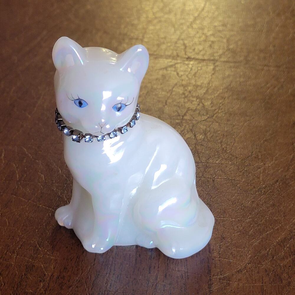 Vintage Fenton Figurine Cat Iridescent Calendar Birthday Signed by Artist